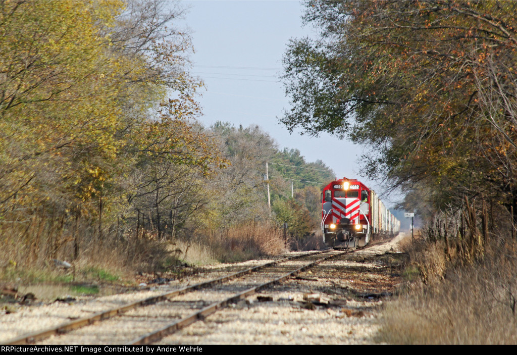 Stopped at MP 182 just east of town to wait for MoW up ahead to clear